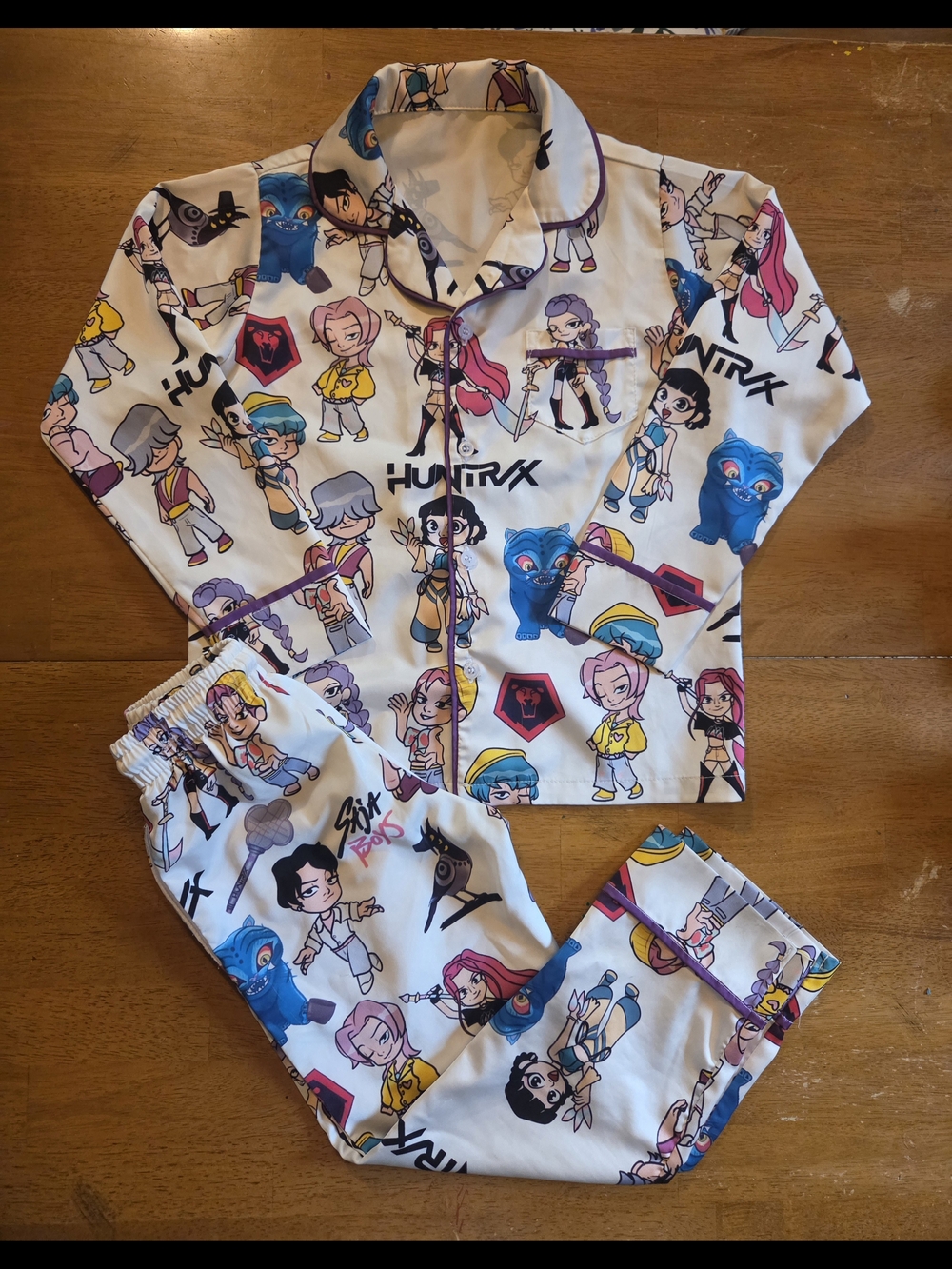 Kids White Kpop Demon Huntet Character Pajama Set with Purple Trim